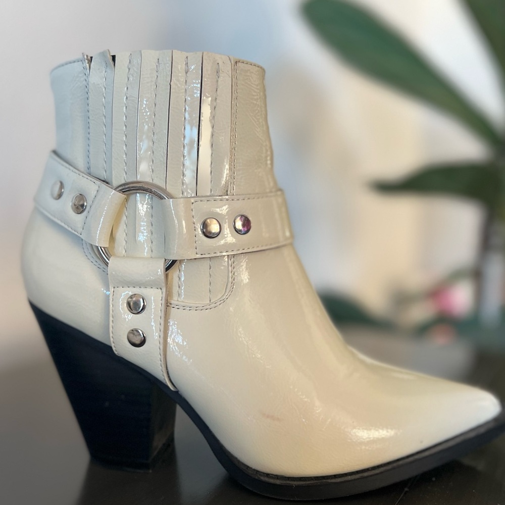 White patent leather booties - Picture 3 of 7